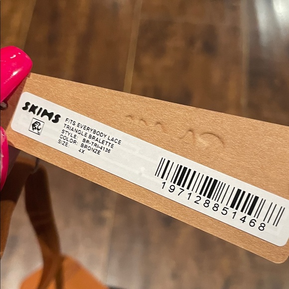 Skims Fits Everybody Lace Triangle Bralette - Bronze - Picture 5 of 5